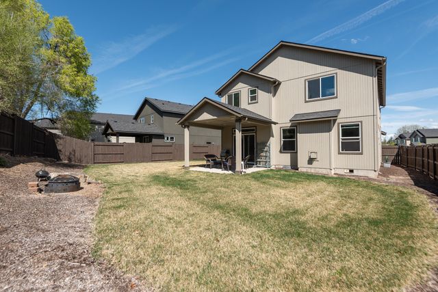 2955 NE Quiet Canyon Drive, Bend, OR 97701
