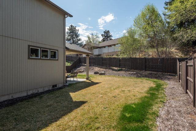 2955 NE Quiet Canyon Drive, Bend, OR 97701