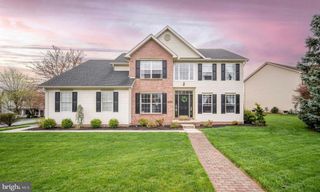 2054 ASLAN DR, York, PA 17404