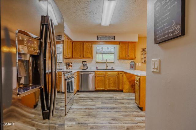 294 Cherokee Trail, Seymour, TN 37865