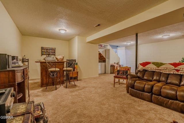 294 Cherokee Trail, Seymour, TN 37865