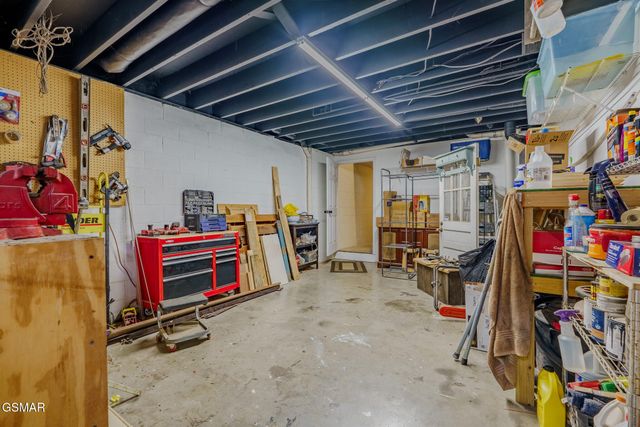 294 Cherokee Trail, Seymour, TN 37865