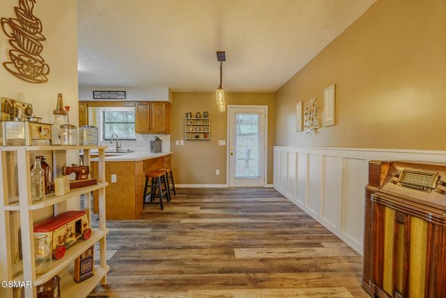 294 Cherokee Trail, Seymour, TN 37865