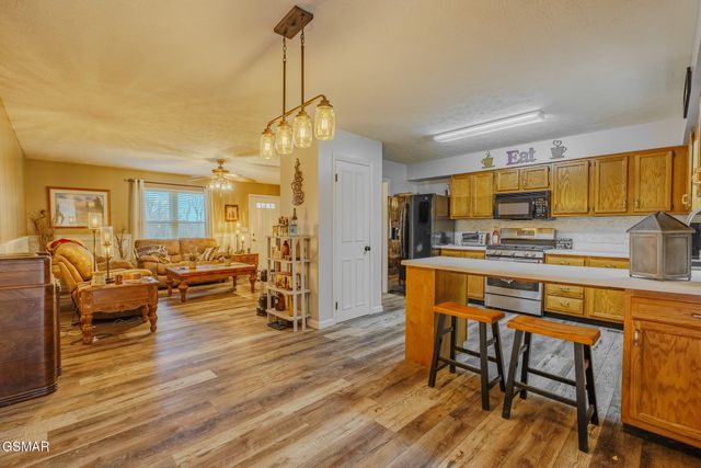 294 Cherokee Trail, Seymour, TN 37865