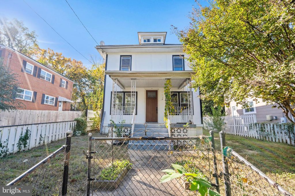6210 8TH STREET, Washington, DC 20011