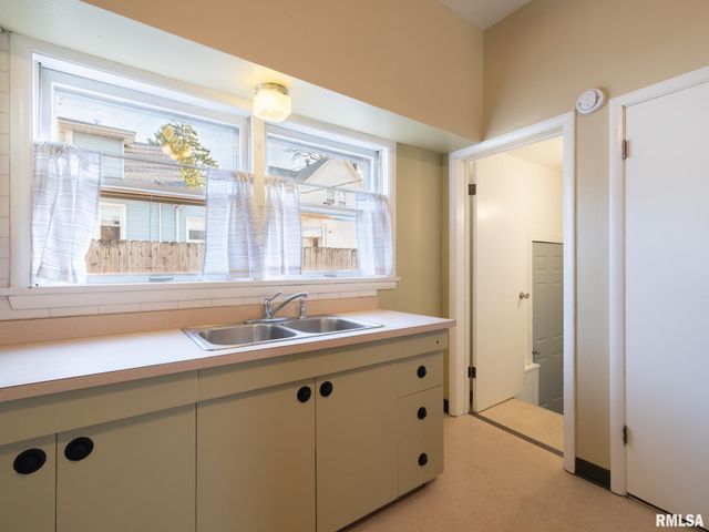 918 MARGARET Street, Pekin, IL 61554