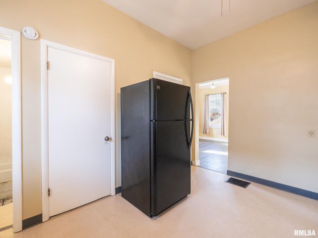 918 MARGARET Street, Pekin, IL 61554