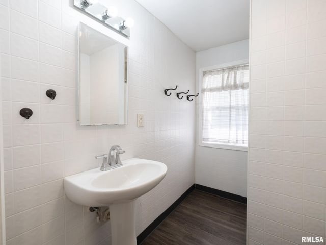 918 MARGARET Street, Pekin, IL 61554