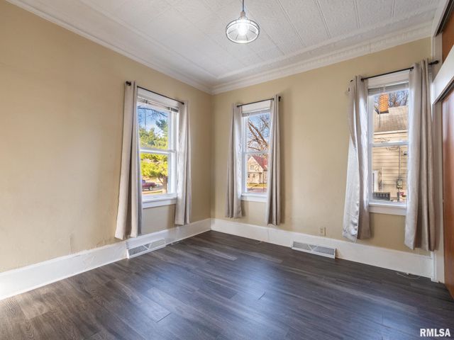 918 MARGARET Street, Pekin, IL 61554