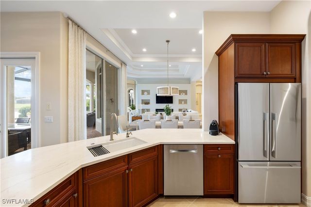 8950 Shenendoah CIR, Naples, FL 34113