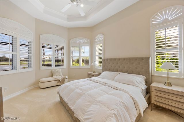 8950 Shenendoah CIR, Naples, FL 34113