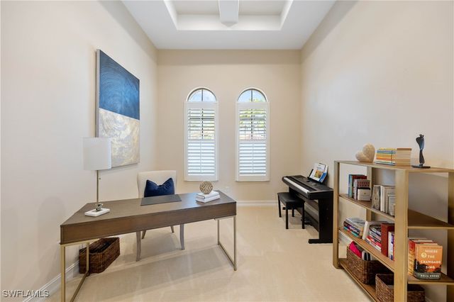 8950 Shenendoah CIR, Naples, FL 34113