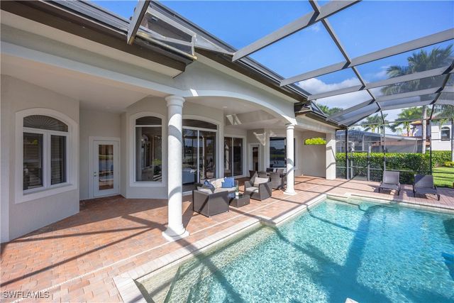 8950 Shenendoah CIR, Naples, FL 34113