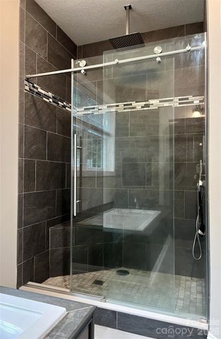 114 Nesting Ridge, Waynesville, NC 28785