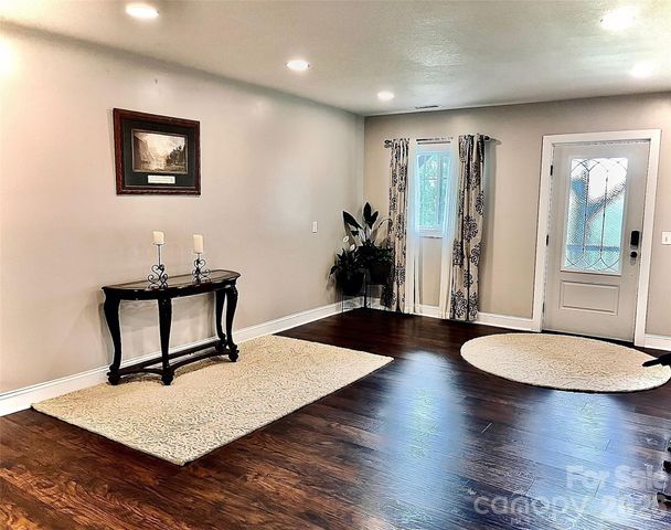 114 Nesting Ridge, Waynesville, NC 28785