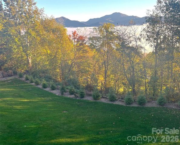 114 Nesting Ridge, Waynesville, NC 28785
