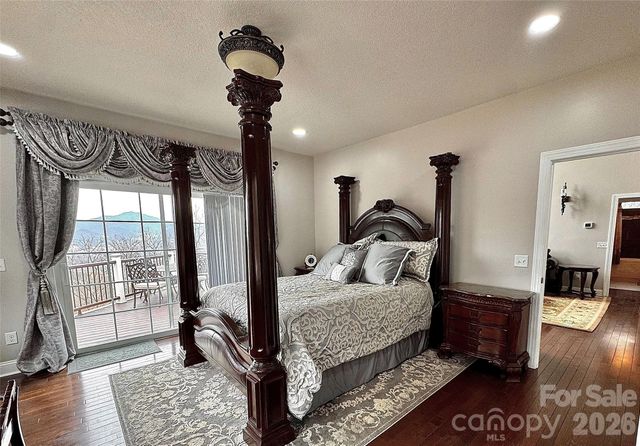 114 Nesting Ridge, Waynesville, NC 28785