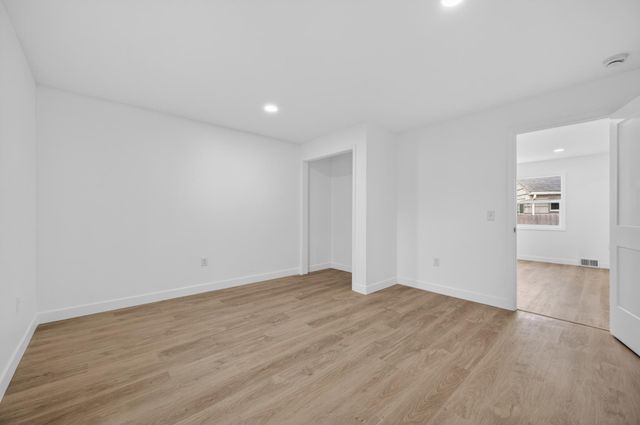 2026 Ames Avenue E, Saint Paul, MN 55119