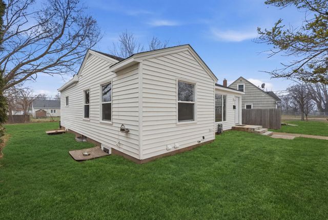 2026 Ames Avenue E, Saint Paul, MN 55119