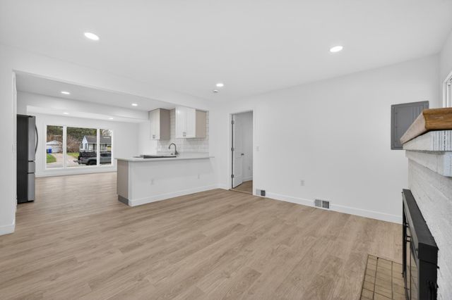 2026 Ames Avenue E, Saint Paul, MN 55119