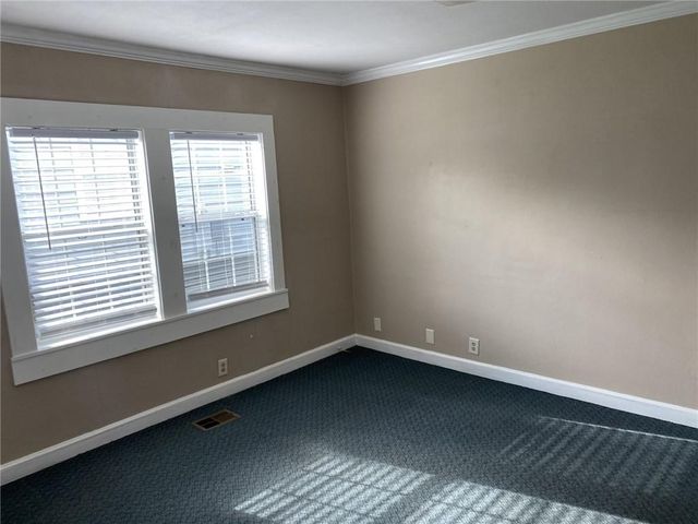2555 Dauphin Street, Mobile, AL 36606