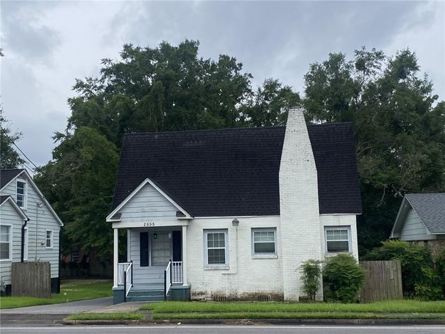 2555 Dauphin Street, Mobile, AL 36606