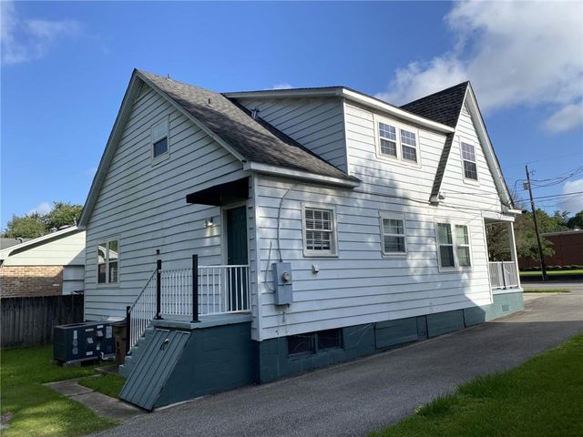 2555 Dauphin Street, Mobile, AL 36606