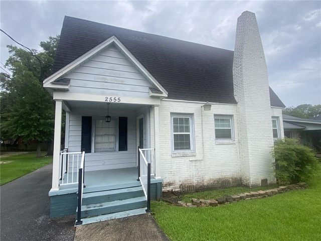 2555 Dauphin Street, Mobile, AL 36606