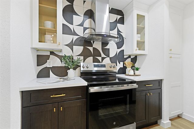 7350 Kirby Drive 21, Houston, TX 77030