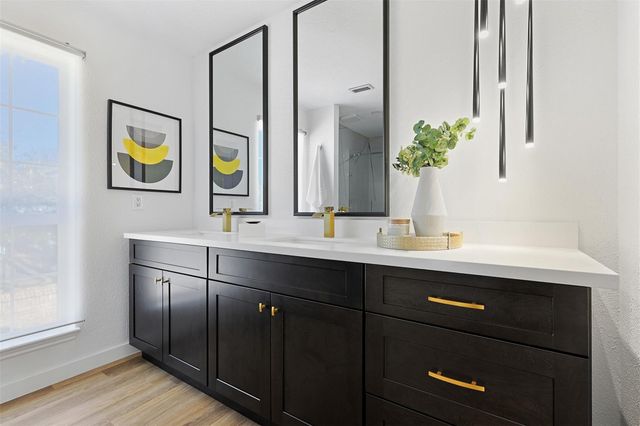 7350 Kirby Drive 21, Houston, TX 77030