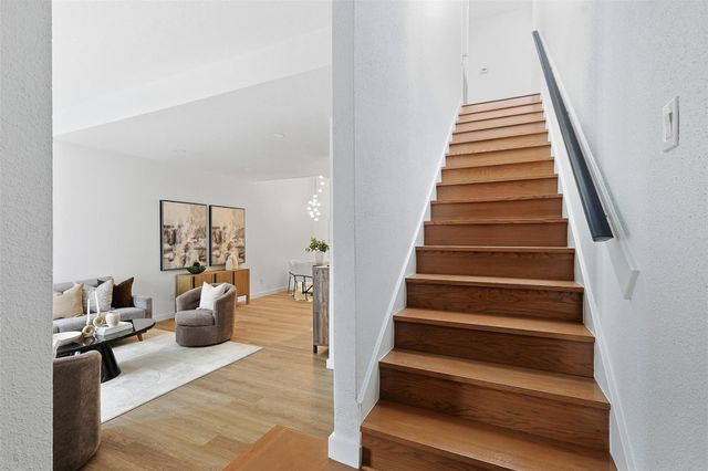 7350 Kirby Drive 21, Houston, TX 77030