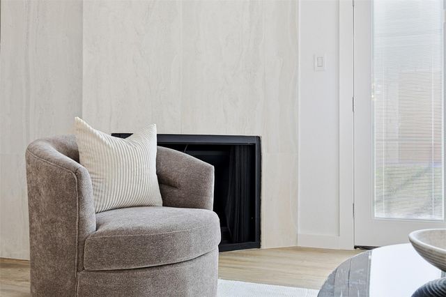 7350 Kirby Drive 21, Houston, TX 77030