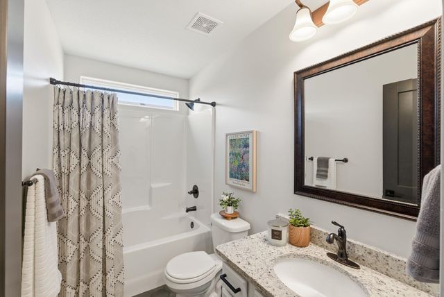 3432 S Lori Ct, Wichita, KS 67210