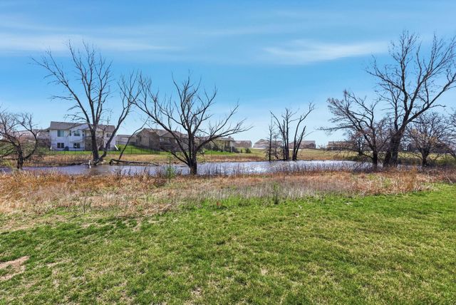 3432 S Lori Ct, Wichita, KS 67210