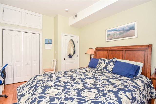 62 H St 3, Boston, MA 02127