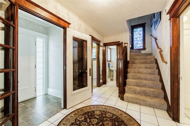 35 Hoyt Place, Rochester, NY 14610