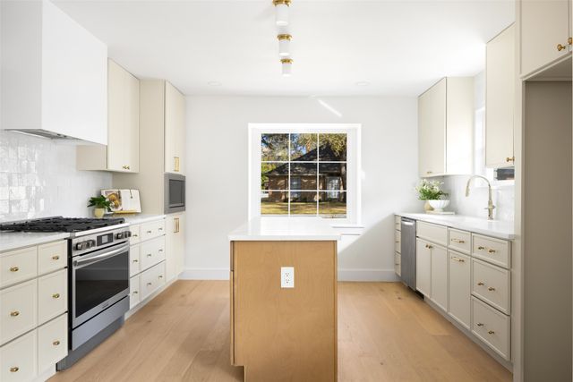 9210 Windy Crest Drive, Dallas, TX 75243