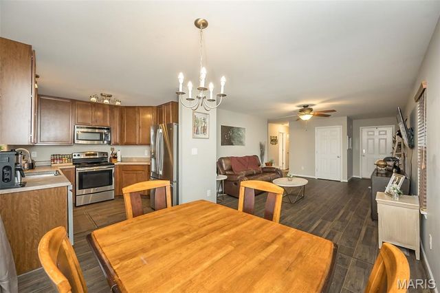 40 Chesterfield Court, Wentzville, MO 63385