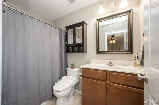 40 Chesterfield Court, Wentzville, MO 63385