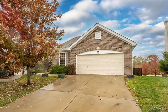 40 Chesterfield Court, Wentzville, MO 63385