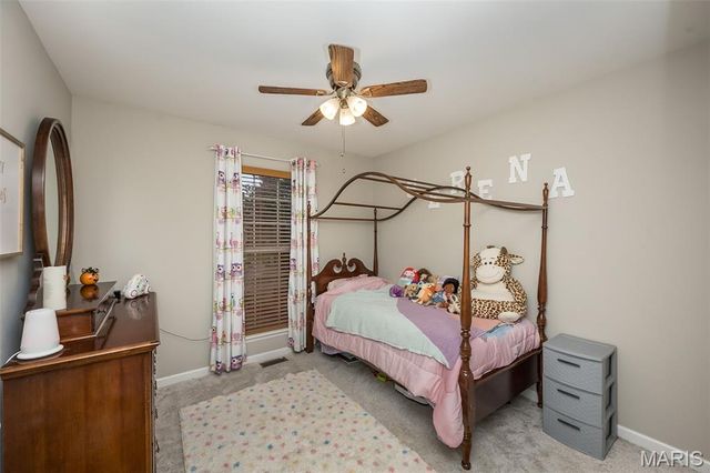 40 Chesterfield Court, Wentzville, MO 63385