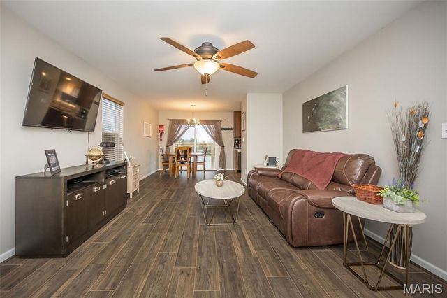 40 Chesterfield Court, Wentzville, MO 63385