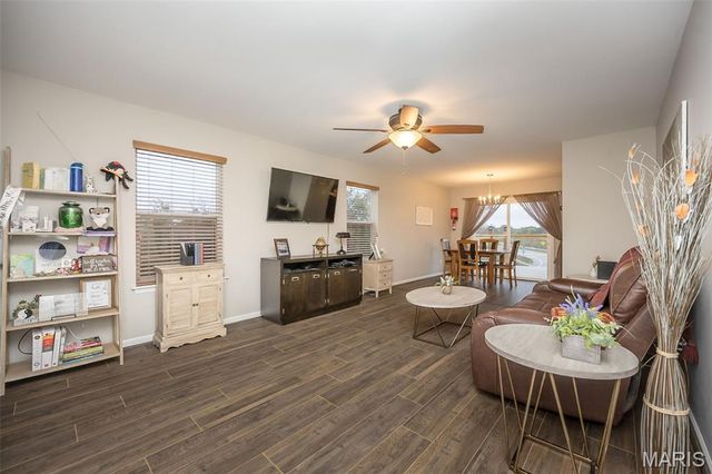 40 Chesterfield Court, Wentzville, MO 63385