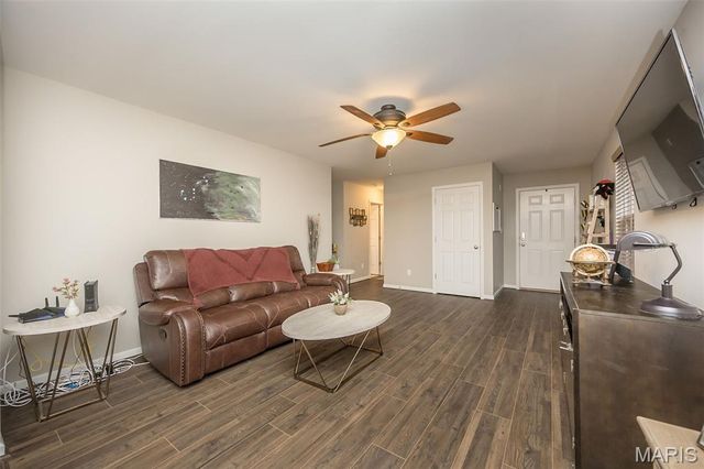 40 Chesterfield Court, Wentzville, MO 63385