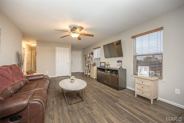 40 Chesterfield Court, Wentzville, MO 63385