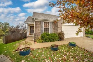 40 Chesterfield Court, Wentzville, MO 63385