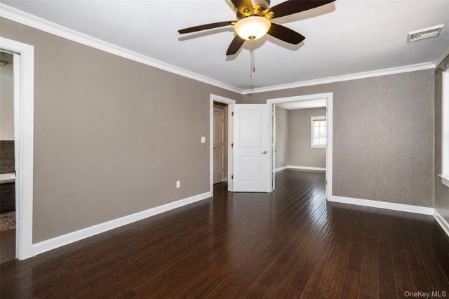 9 Primrose Avenue W, White Plains, NY 10607
