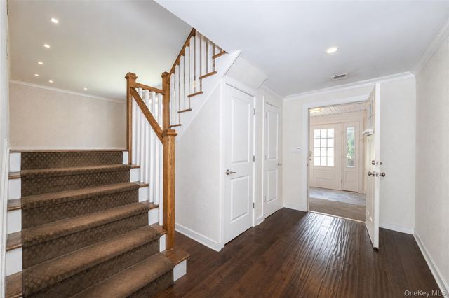 9 Primrose Avenue W, White Plains, NY 10607
