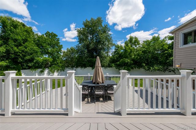 9 Primrose Avenue W, White Plains, NY 10607