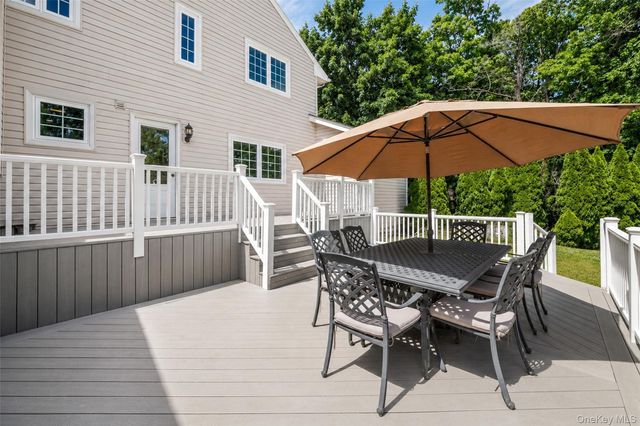 9 Primrose Avenue W, White Plains, NY 10607